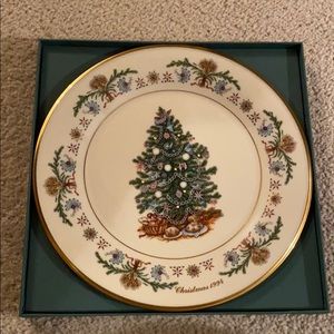 Lenox Christmas Trees Around the World - 1994